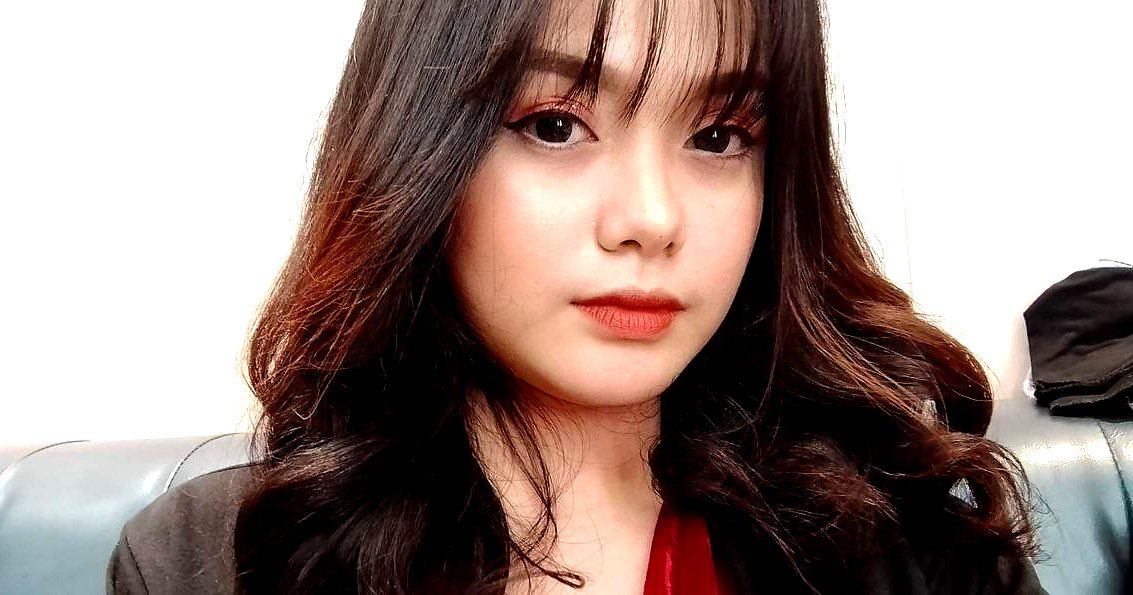 Gạ được bé Nguyễn Kim Oanh (hàng múp) show hàng thẩm du